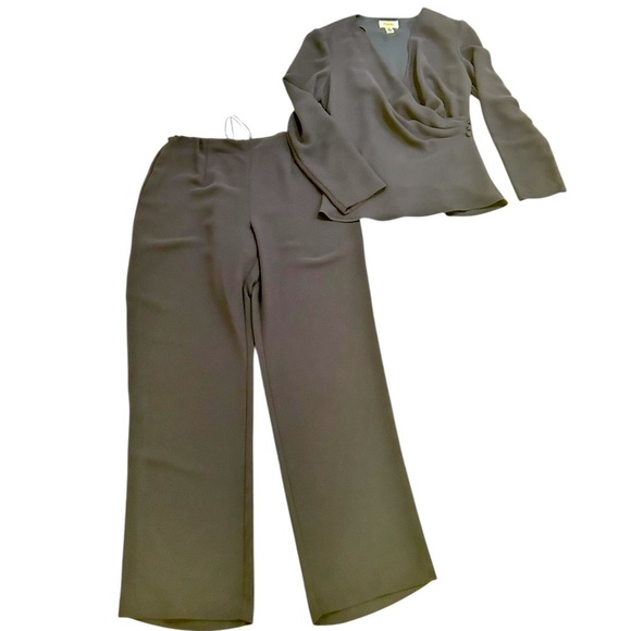 Vintage 1990’s Talbots 2 piece navy wide leg pantsuit faux wrap USA size 10 - Picture 3 of 10